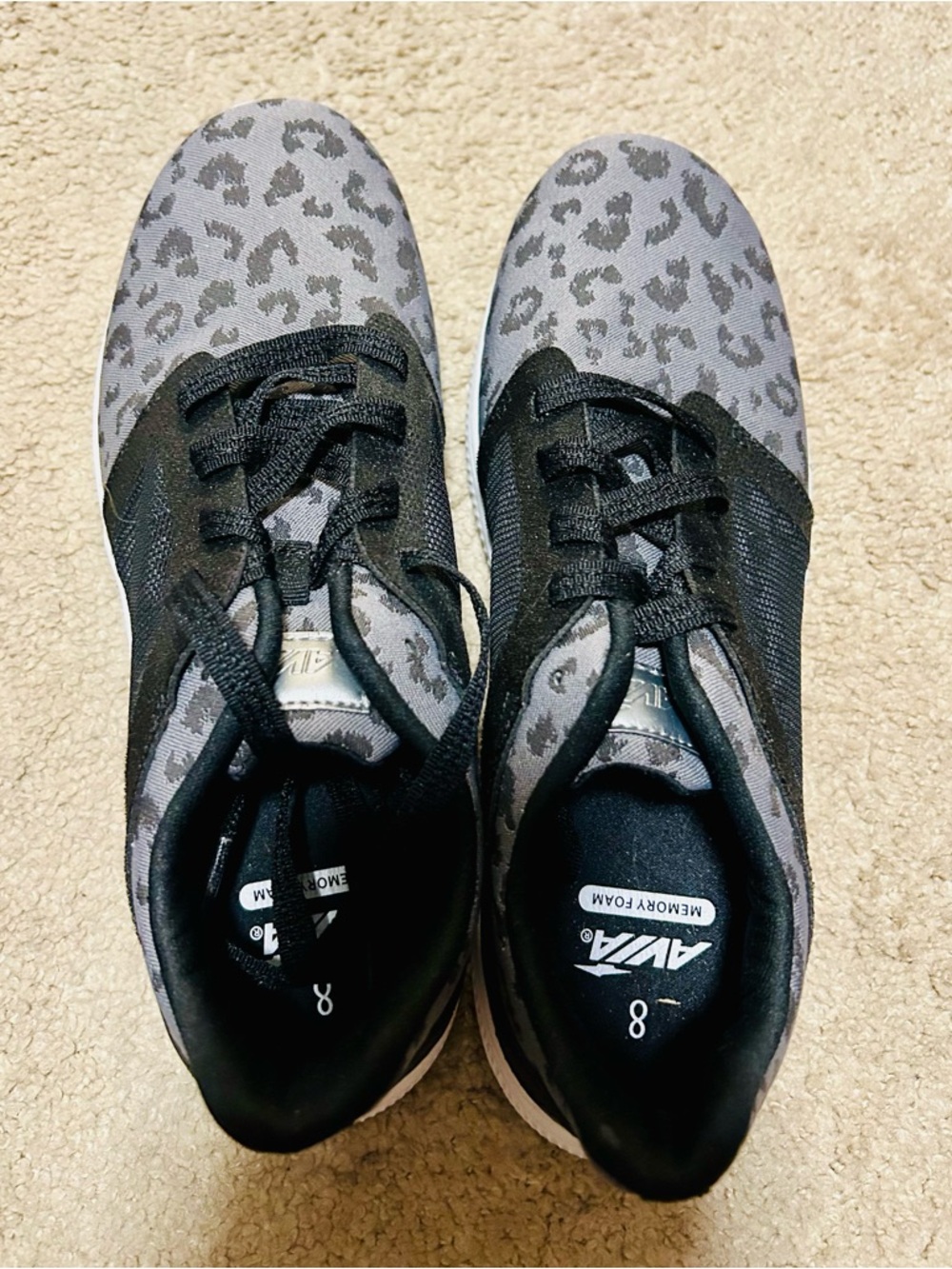 New Ava Women’s Gray Leopard Memory Foam Sneakers size 8